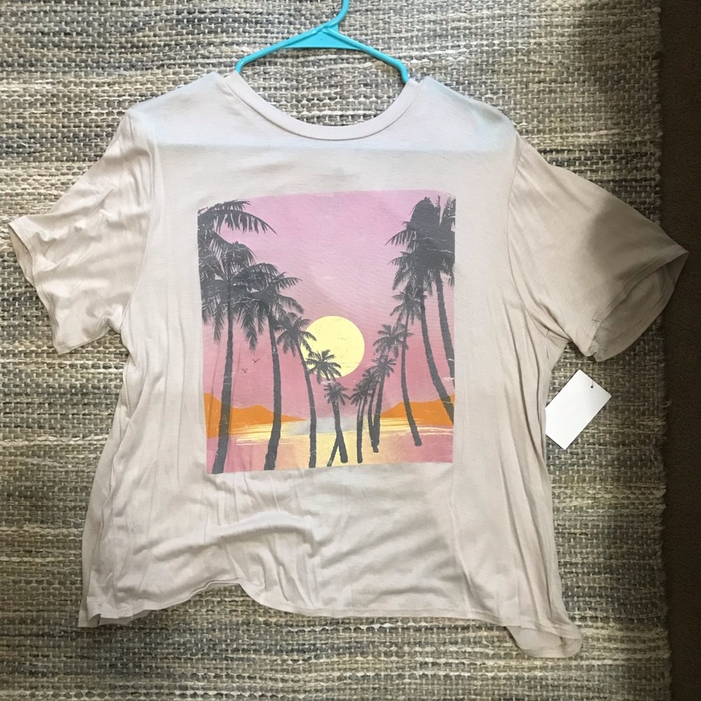 Sunset Palm tee